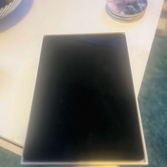 Apple iPad Pro - Space Gray - Picture 2 of 3